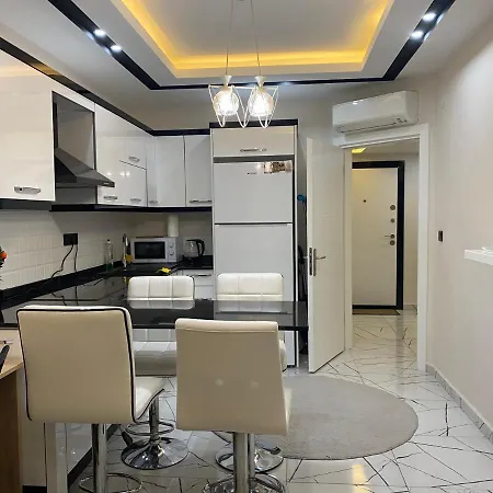 1+1 New Cozy In The Center Of Alanya. Apartment